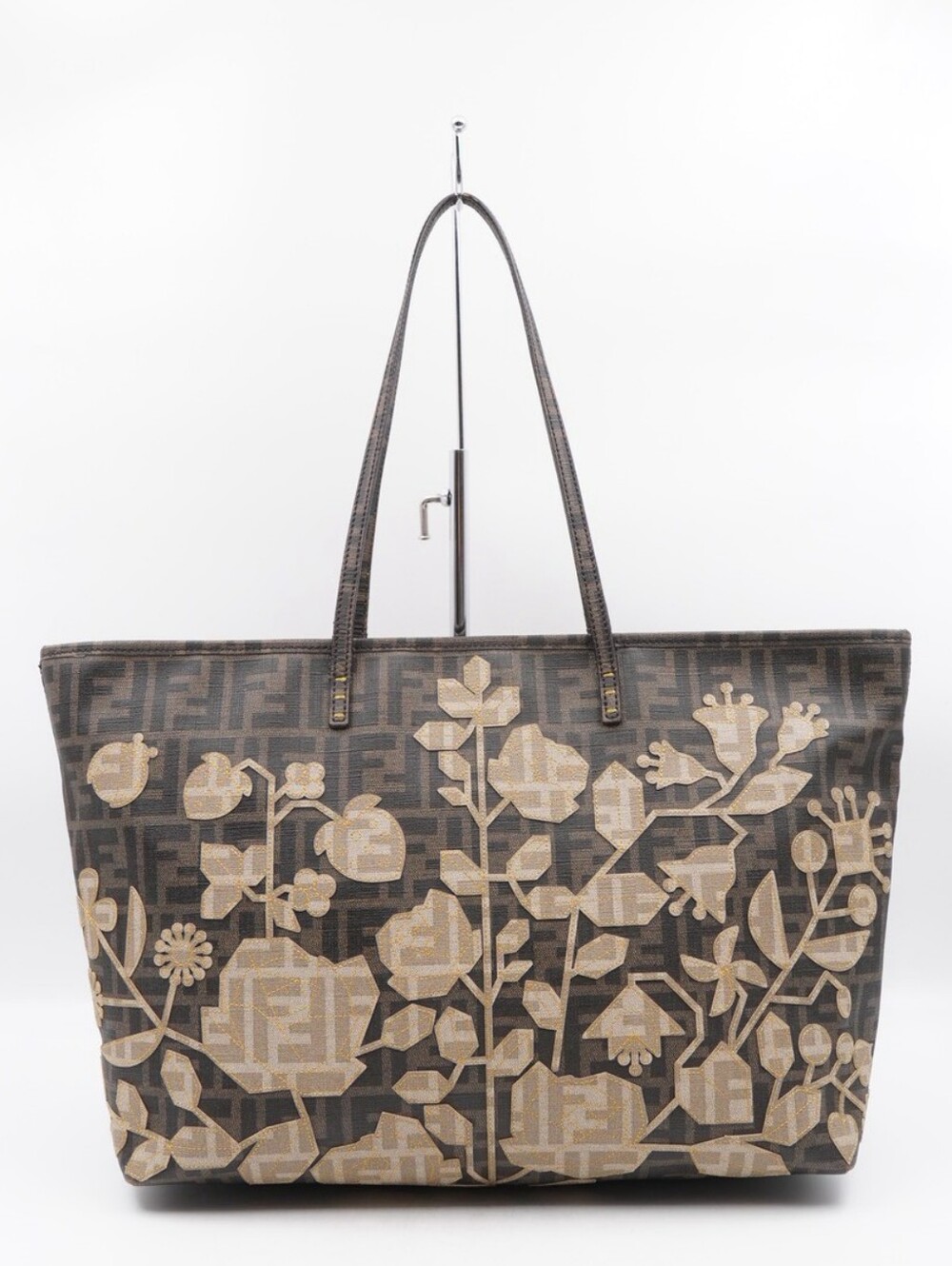 CP33 💕 Fendi Zucca Spalmati Roll Tote Bag